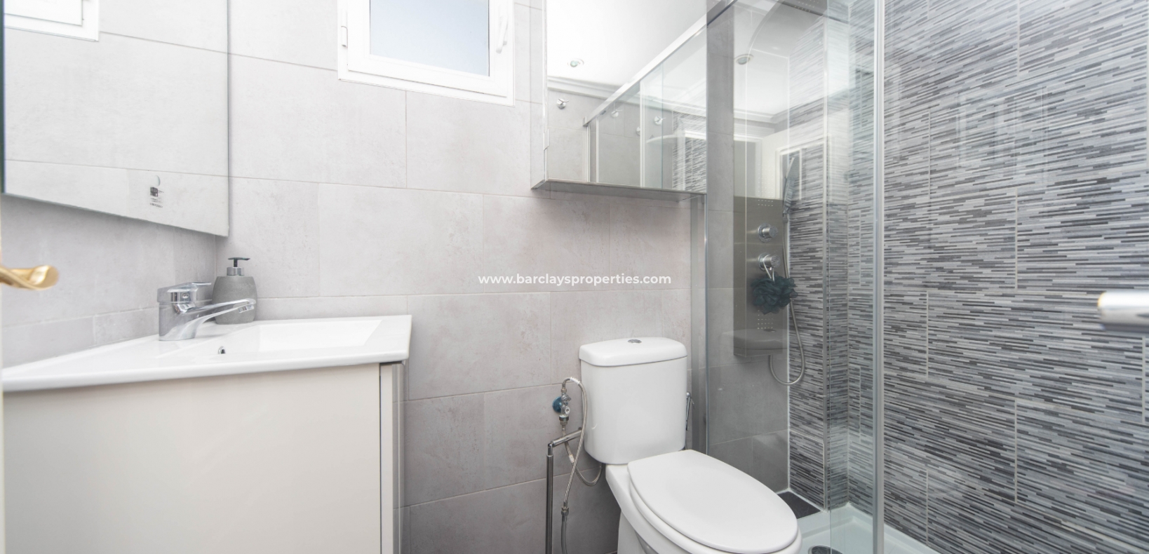 Resale - Reihenhaus - Urb. La Marina