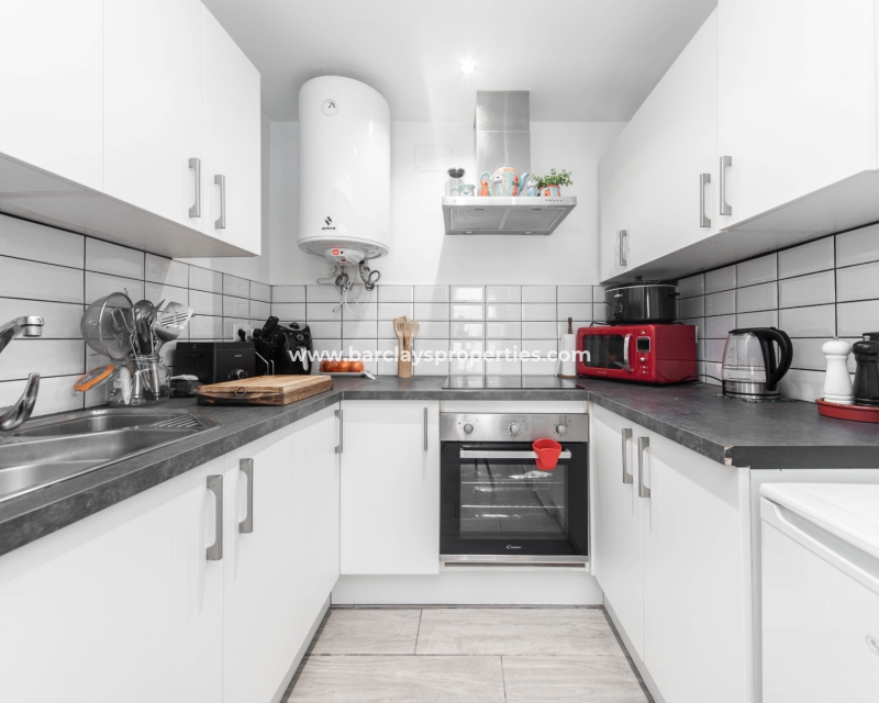 Resale - Reihenhaus - Urb. La Marina