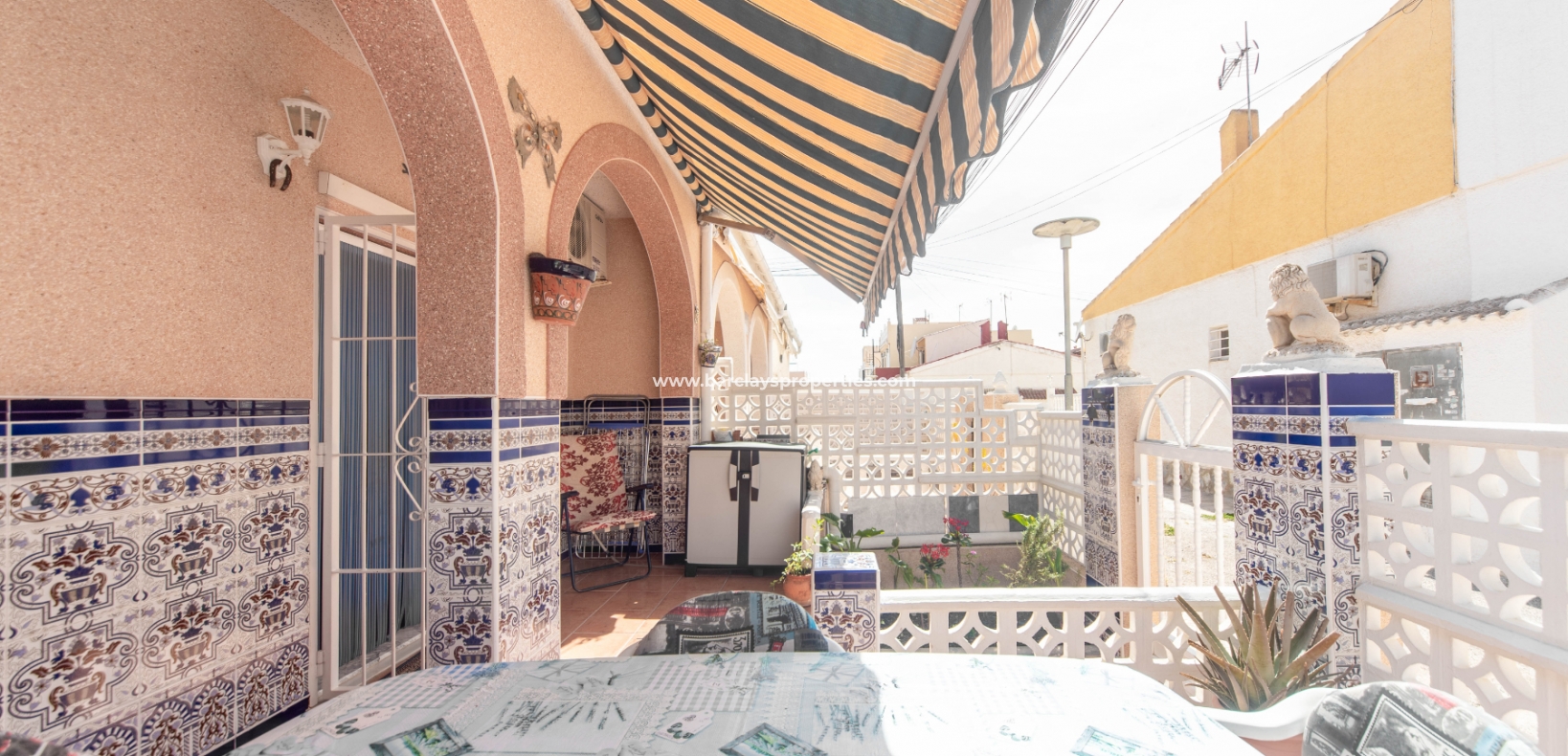 Resale - Reihenhaus - Urb. La Marina