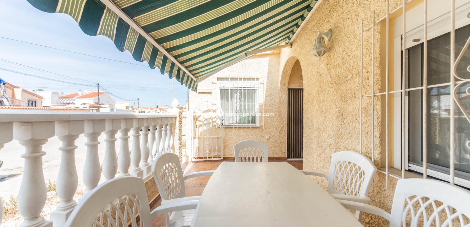 Resale - Reihenhaus - Urb. La Marina