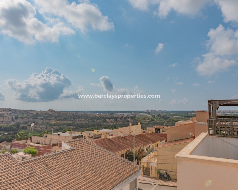 Resale - Reihenhaus - Urb. La Marina