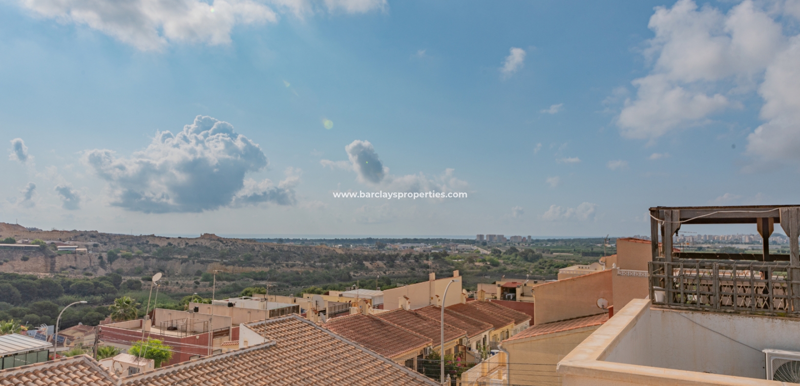 Resale - Reihenhaus - Urb. La Marina