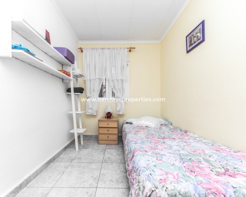 Resale - Reihenhaus - Urb. La Marina