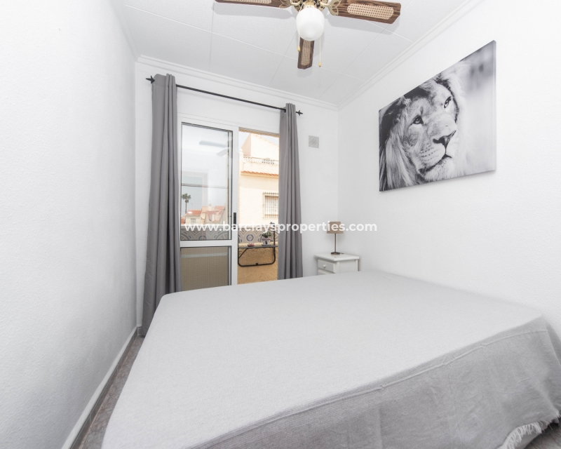 Resale - Reihenhaus - Urb. La Marina