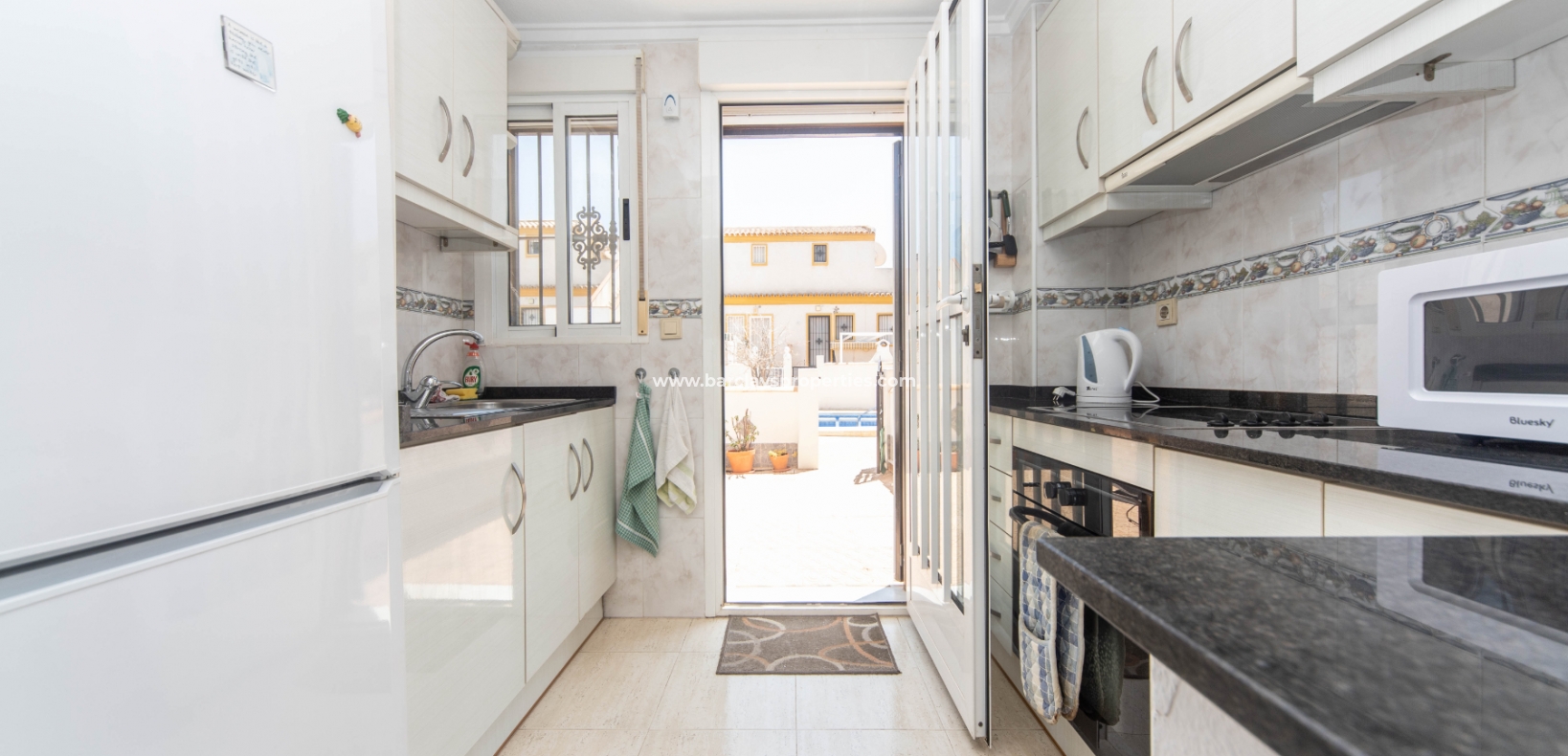 Resale - Reihenhaus - Urb. La Marina