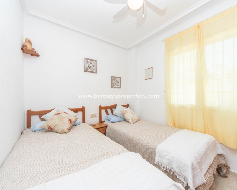 Resale - Reihenhaus - Urb. La Marina