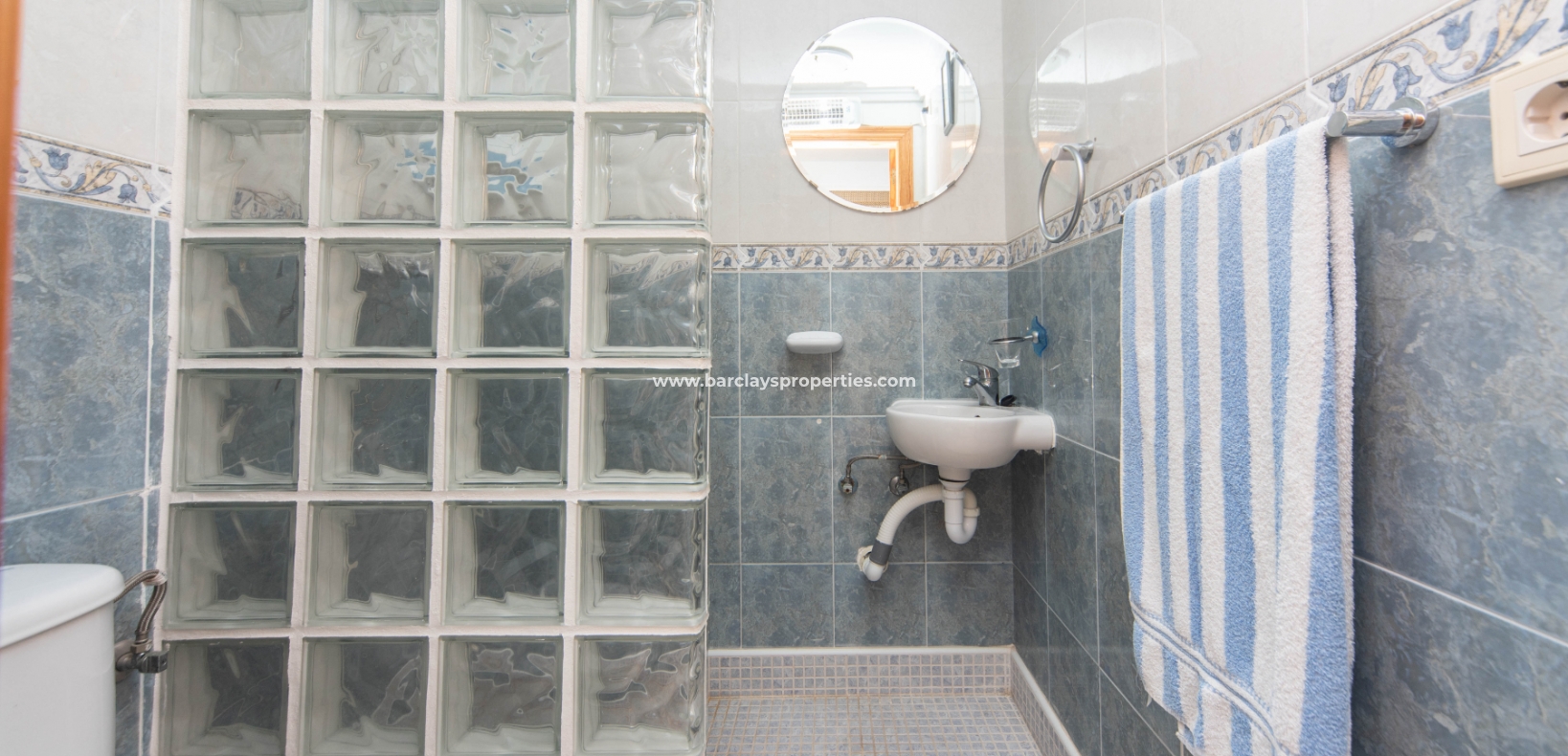 Resale - Reihenhaus - Urb. La Marina