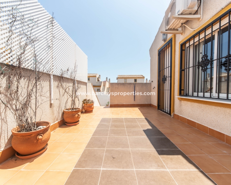 Resale - Reihenhaus - Urb. La Marina