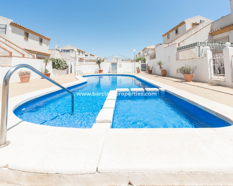 Resale - Reihenhaus - Urb. La Marina