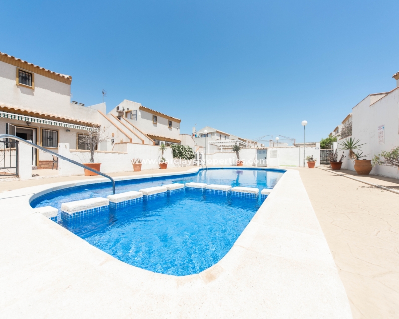 Resale - Reihenhaus - Urb. La Marina