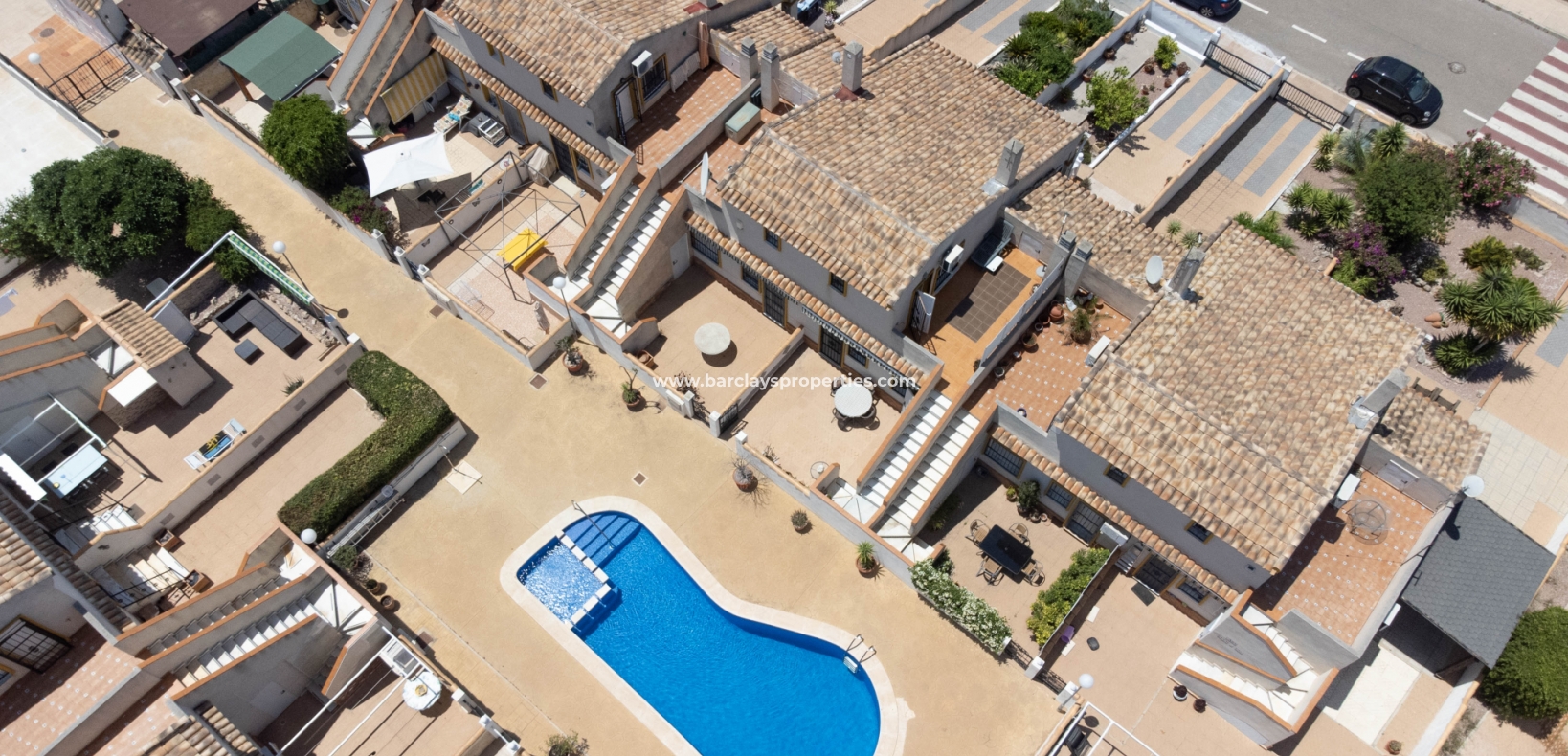 Resale - Reihenhaus - Urb. La Marina