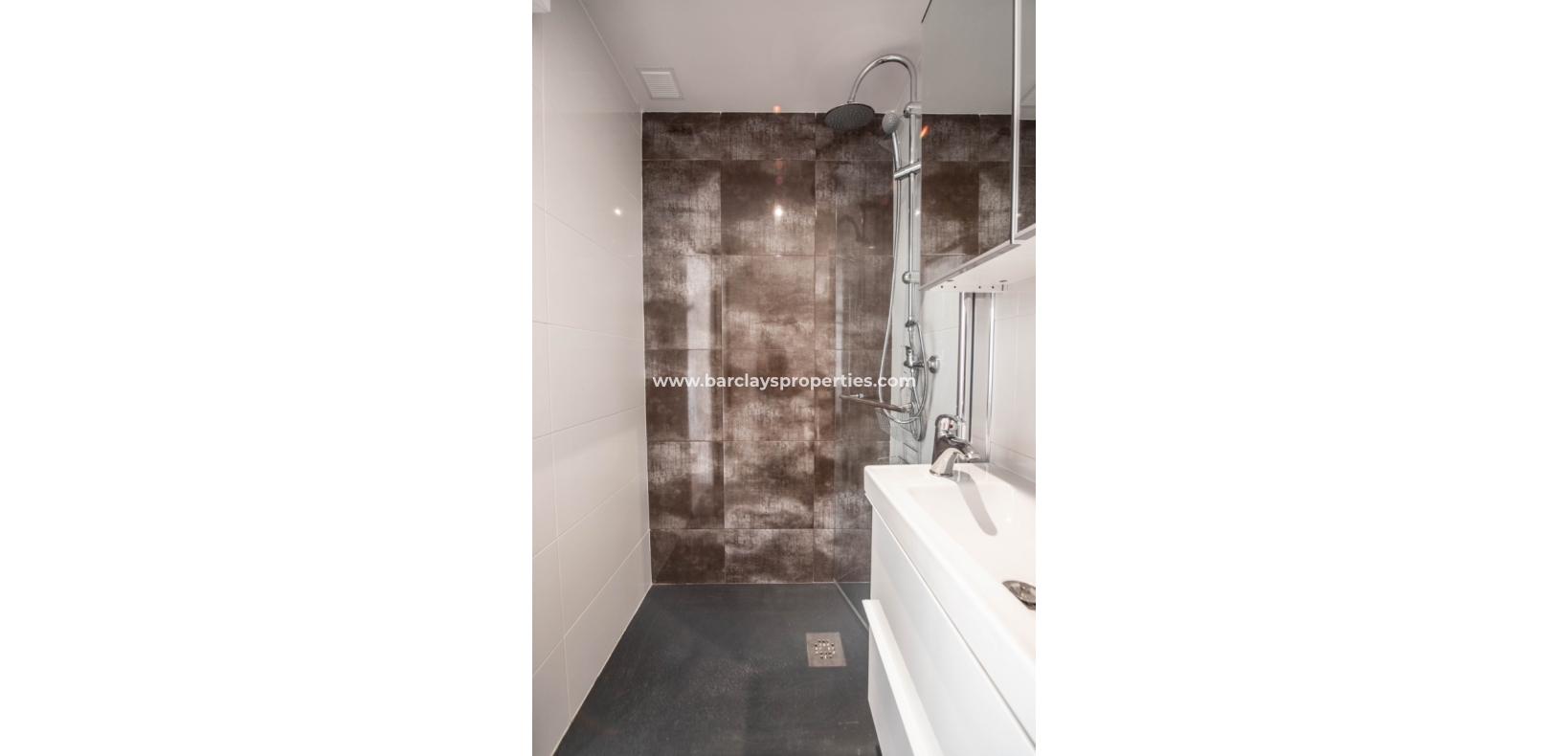 Resale - Reihenhaus - Urb. La Marina