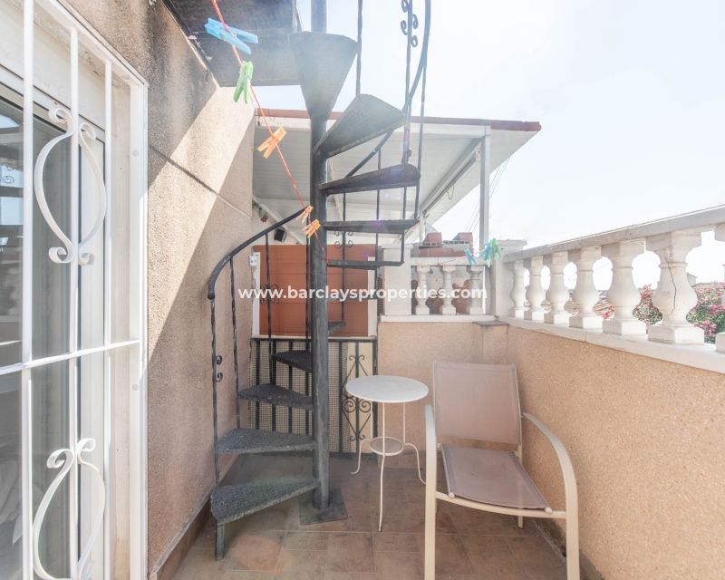 Resale - Reihenhaus - Urb. La Marina