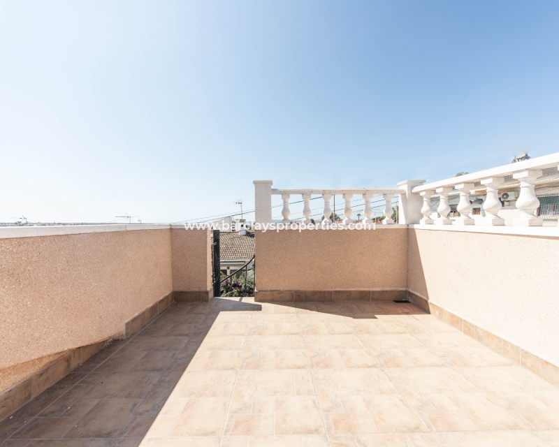 Resale - Reihenhaus - Urb. La Marina