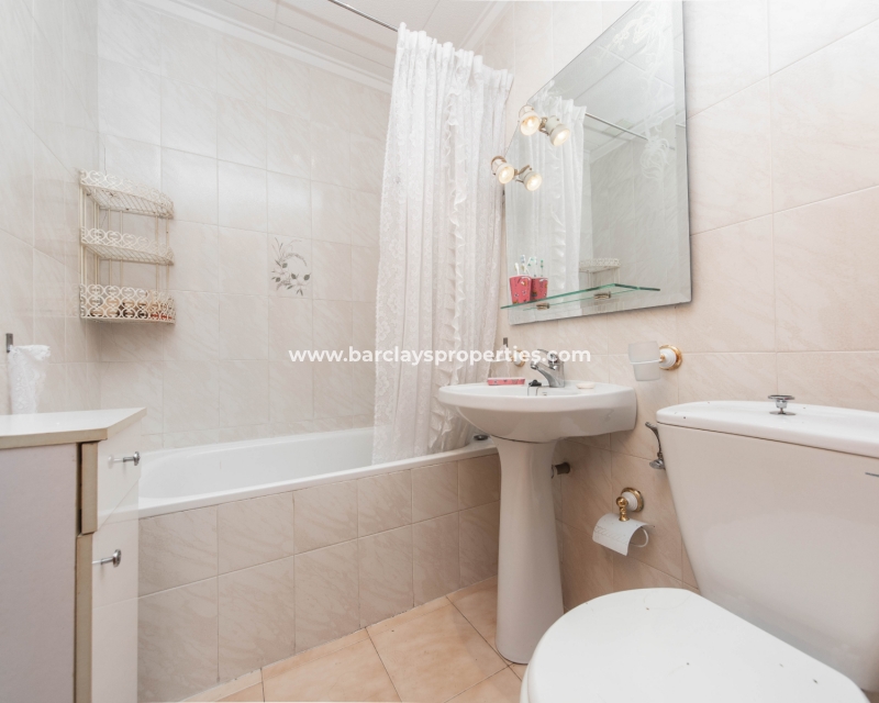 Resale - Reihenhaus - Urb. La Marina