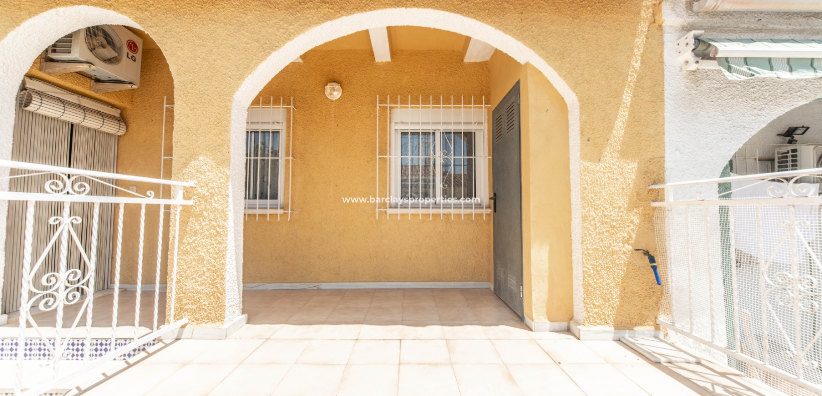 Resale - Reihenhaus - Urb. La Marina