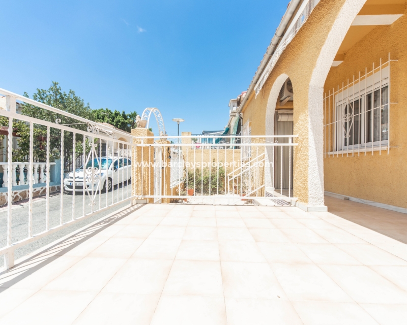 Resale - Reihenhaus - Urb. La Marina