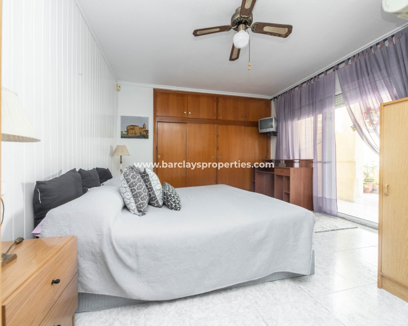 Resale - Reihenhaus - Urb. La Marina