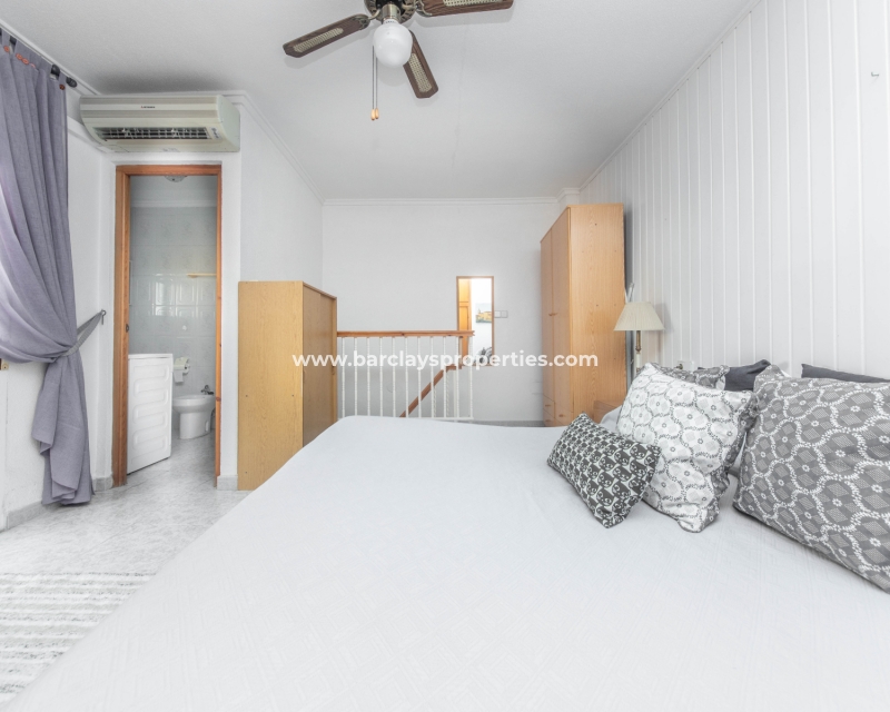 Resale - Reihenhaus - Urb. La Marina