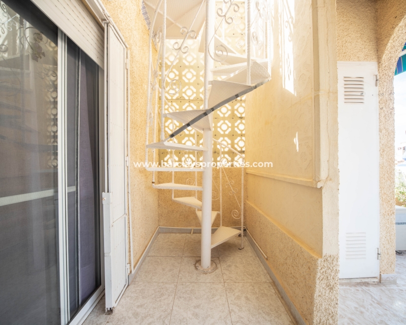 Resale - Reihenhaus - Urb. La Marina