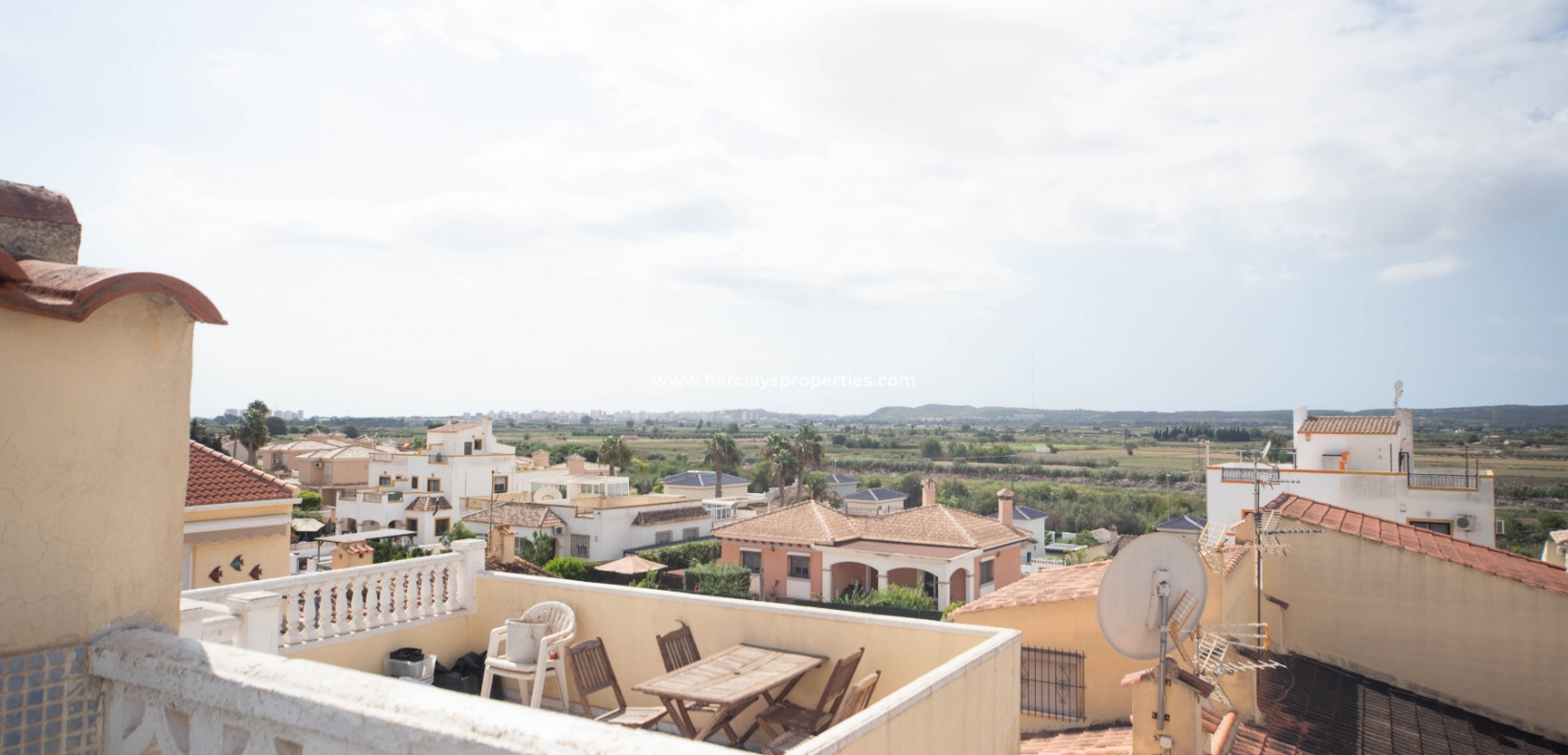 Resale - Reihenhaus - Urb. La Marina