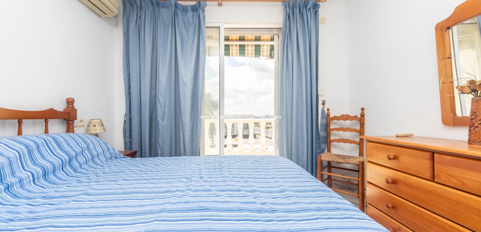 Resale - Reihenhaus - Urb. La Marina