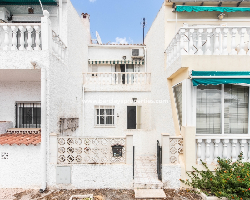 Resale - Reihenhaus - Urb. La Marina