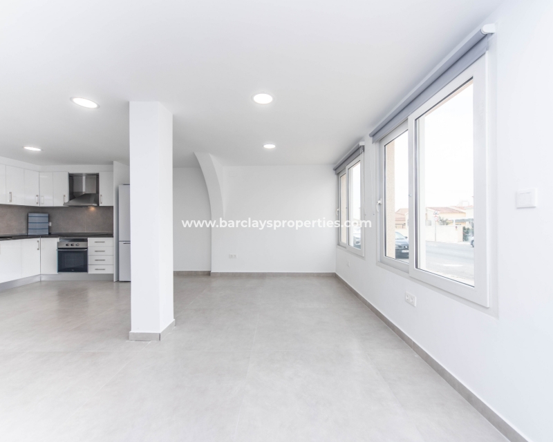 Resale - Reihenhaus - Urb. La Marina