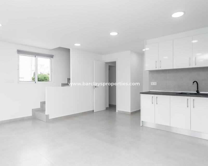 Resale - Reihenhaus - Urb. La Marina