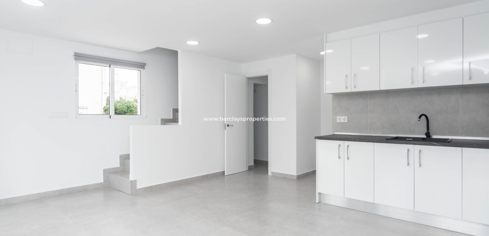 Resale - Reihenhaus - Urb. La Marina