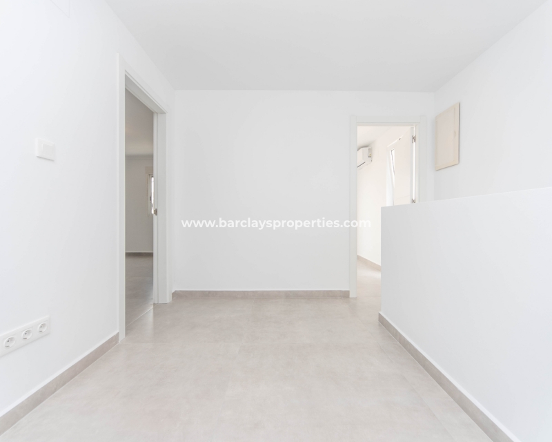 Resale - Reihenhaus - Urb. La Marina