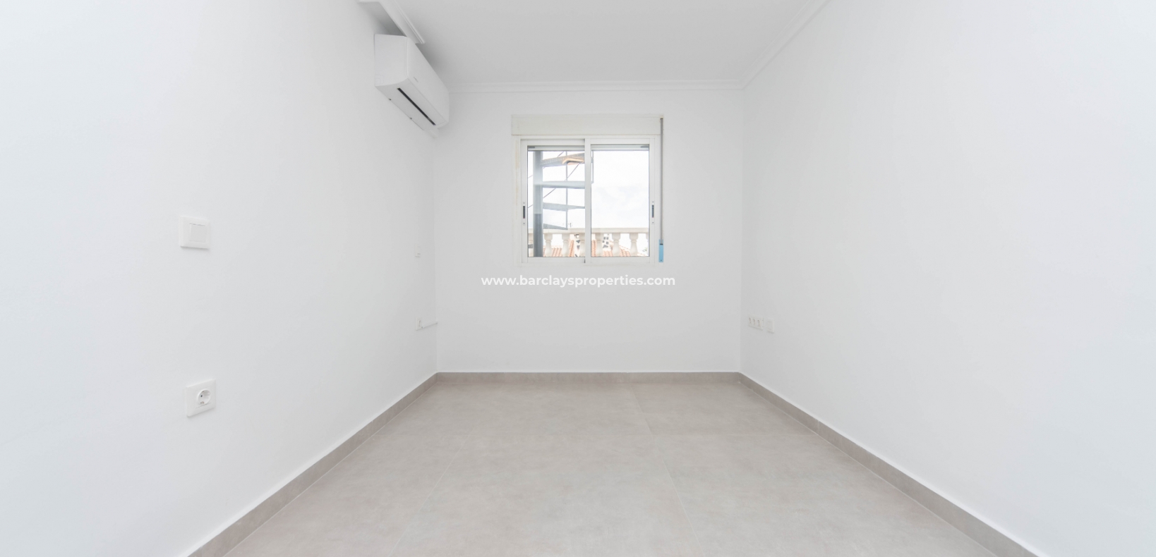 Resale - Reihenhaus - Urb. La Marina