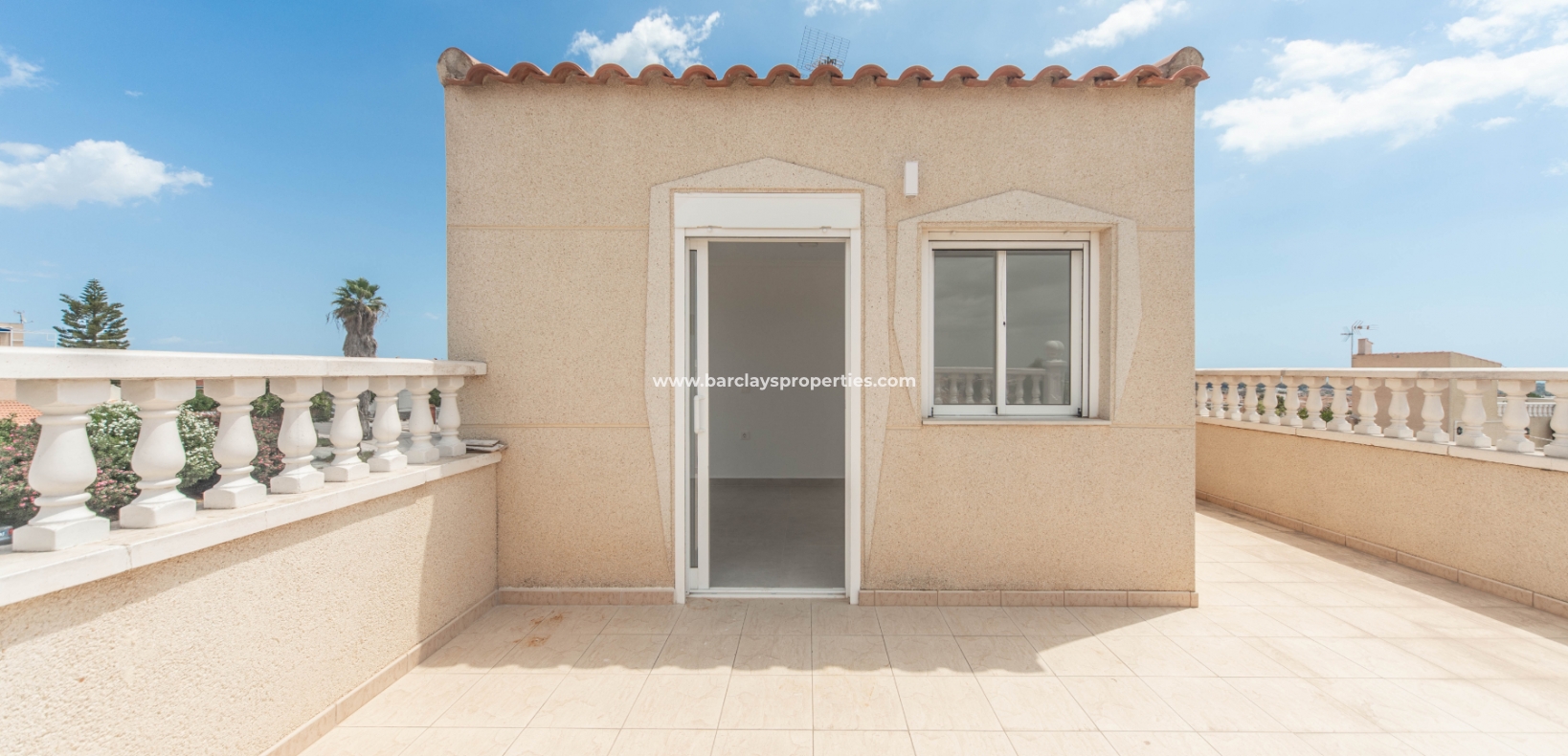 Resale - Reihenhaus - Urb. La Marina