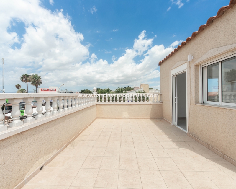 Resale - Reihenhaus - Urb. La Marina