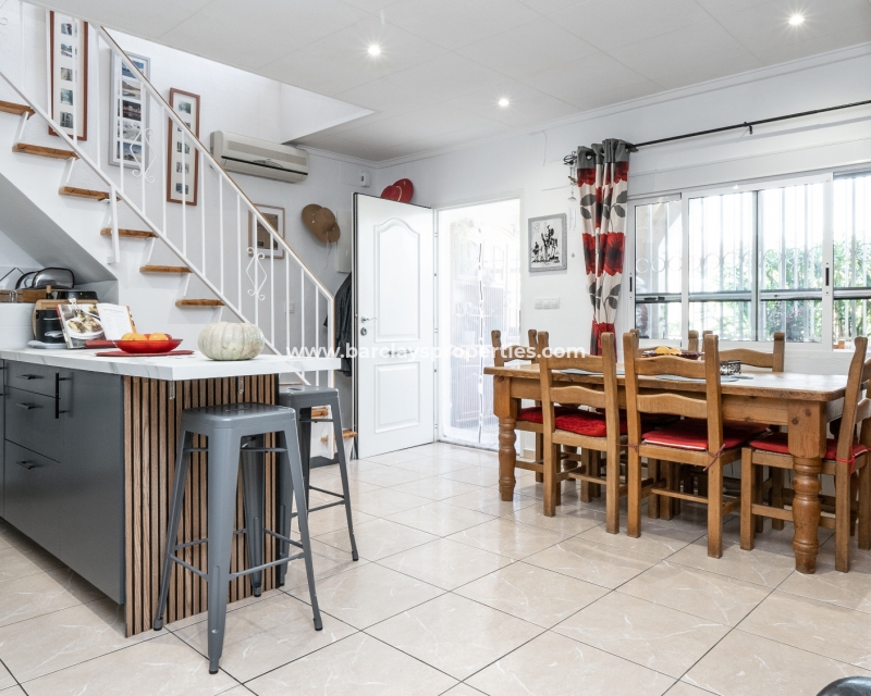 Resale - Reihenhaus - Urb. La Marina