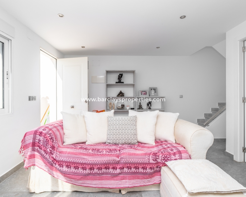 Resale - Reihenhaus - Urb. La Marina