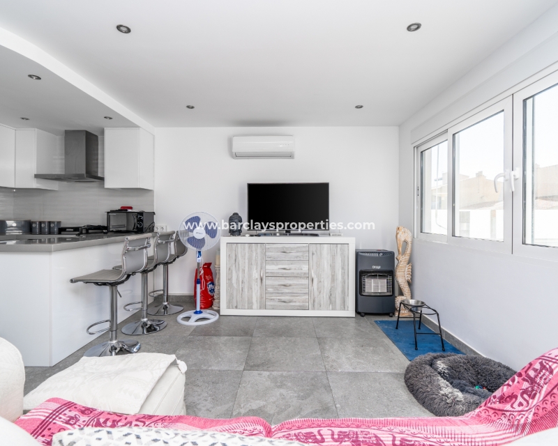 Resale - Reihenhaus - Urb. La Marina