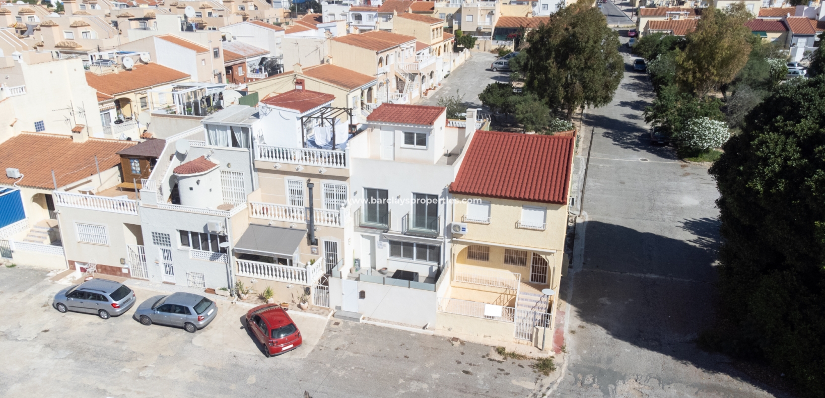 Resale - Reihenhaus - Urb. La Marina