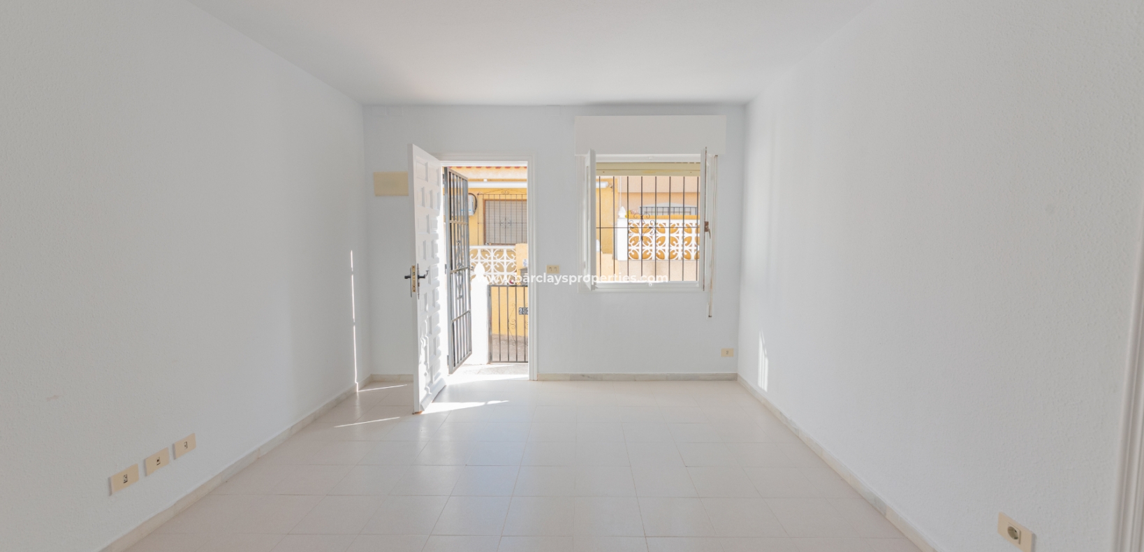 Resale - Reihenhaus - Urb. La Marina