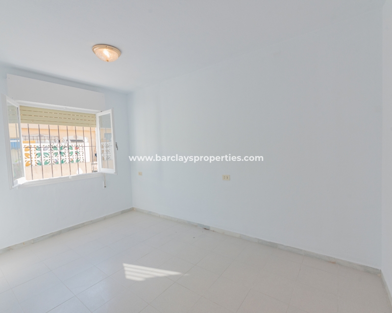 Resale - Reihenhaus - Urb. La Marina