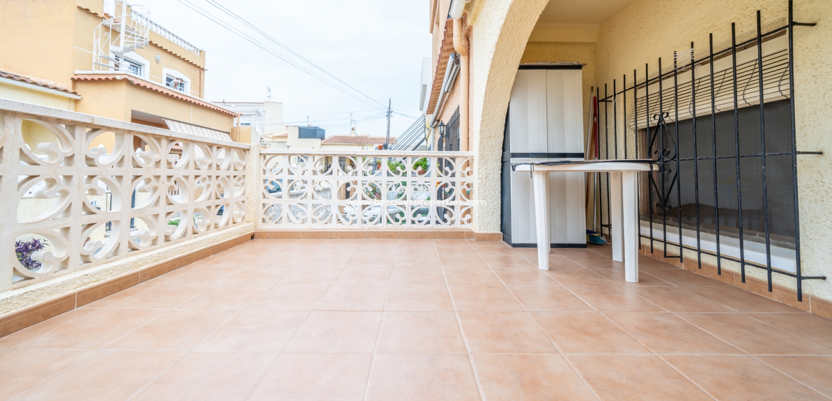 Resale - Reihenhaus - Urb. La Marina