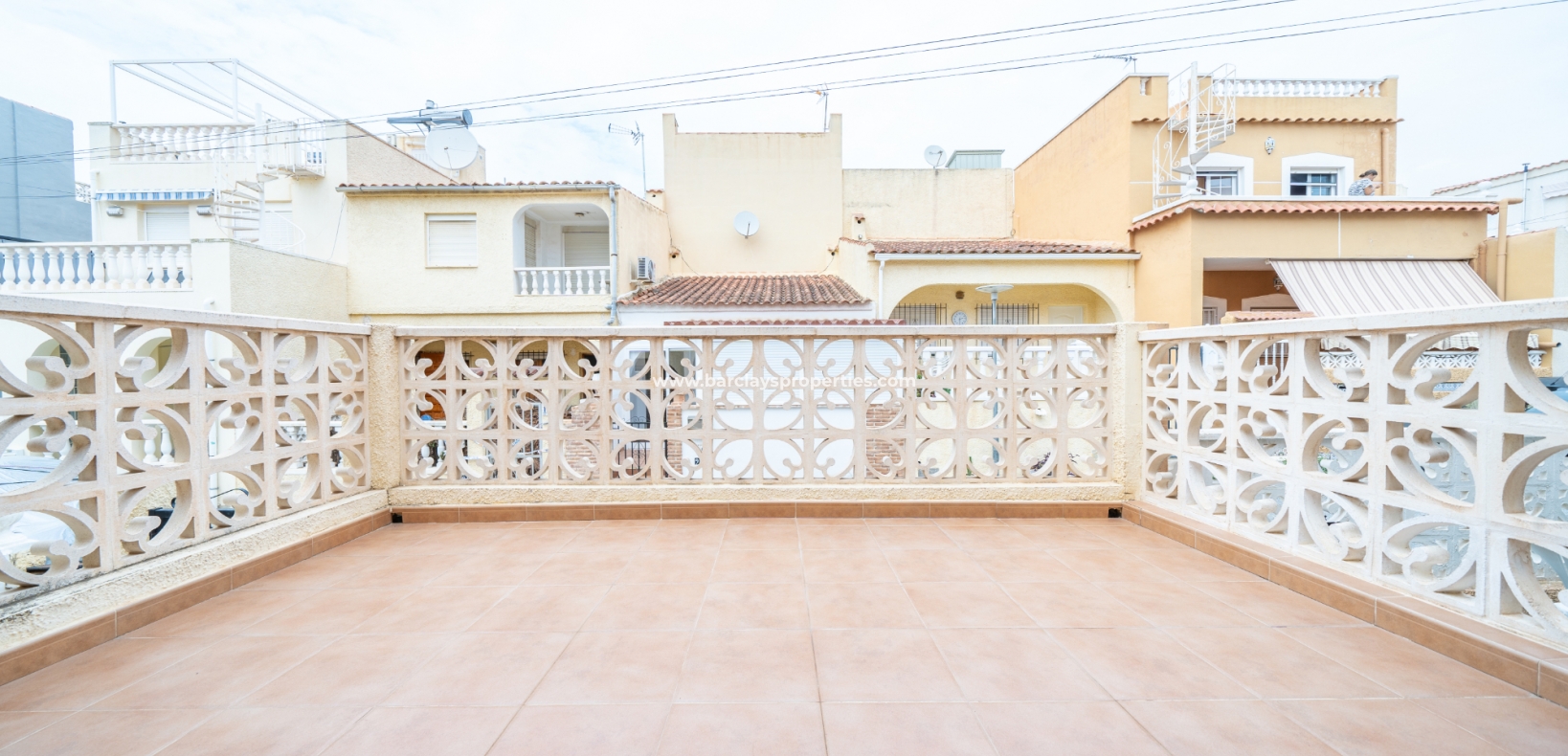 Resale - Reihenhaus - Urb. La Marina