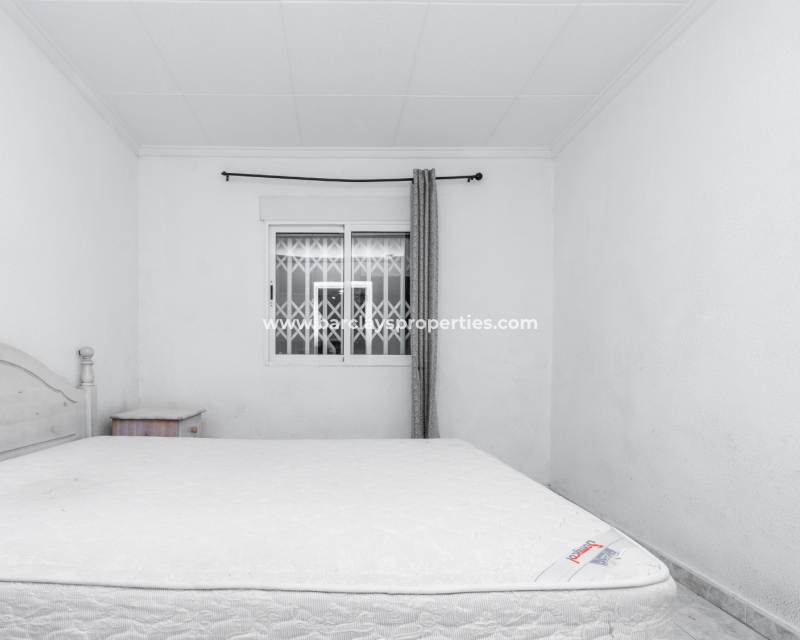 Resale - Reihenhaus - Urb. La Marina