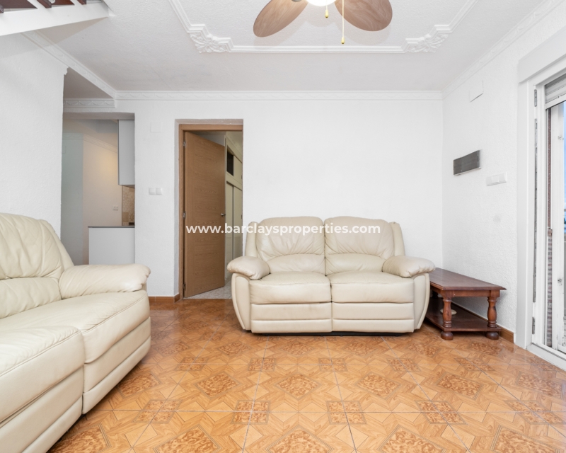 Resale - Reihenhaus - Urb. La Marina