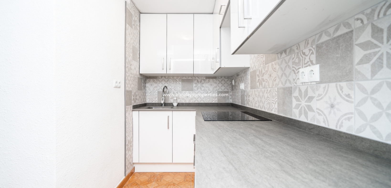 Resale - Reihenhaus - Urb. La Marina