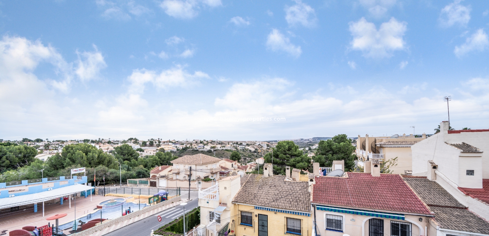 Resale - Reihenhaus - Urb. La Marina