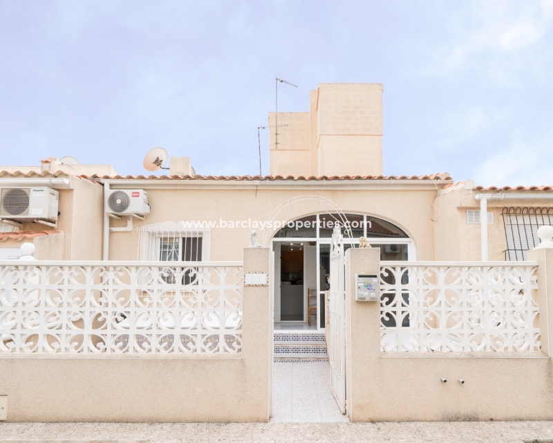 Resale - Reihenhaus - Urb. La Marina