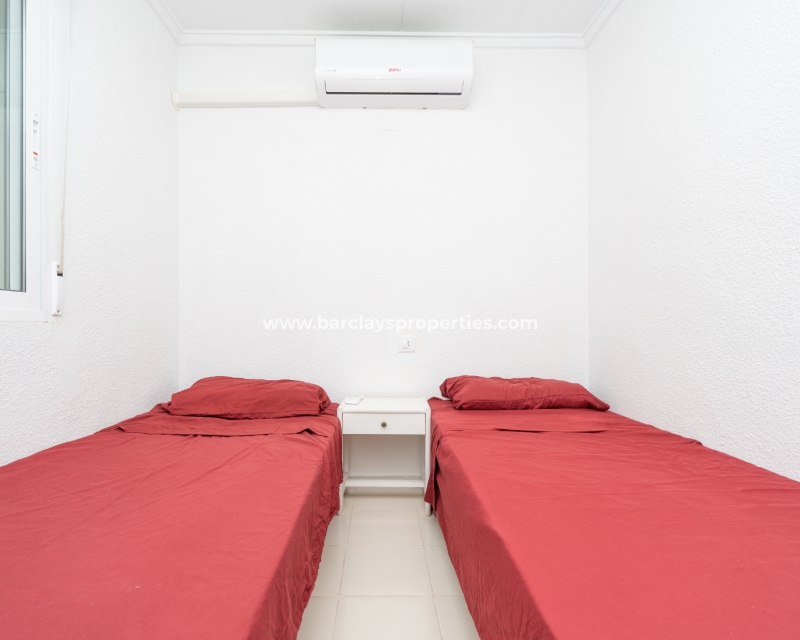 Resale - Reihenhaus - Urb. La Marina