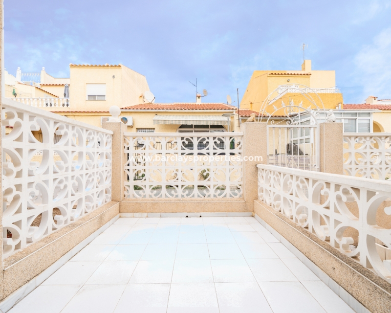 Resale - Reihenhaus - Urb. La Marina