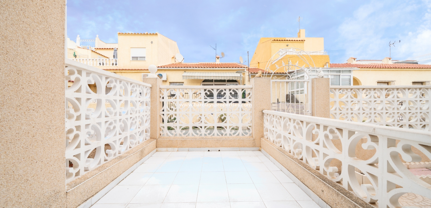 Resale - Reihenhaus - Urb. La Marina